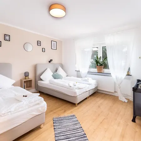 Awesome - Familien-apartment Am Botanischen Garten Апартаменты Кассель
